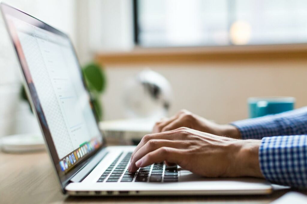 Porada prawna przez chat online