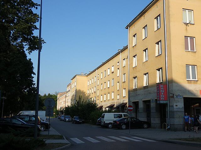 Nowa_Dęba,_ul._Aleja_Zwycięstwa,_2019-07-26